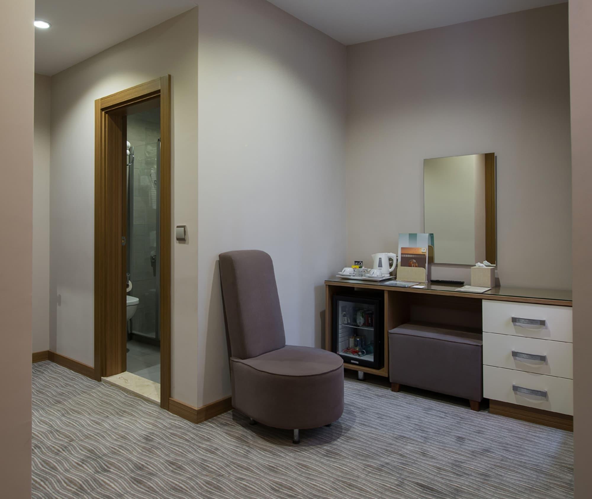 Yasmak Comfort Hotel Istanbul Exterior photo