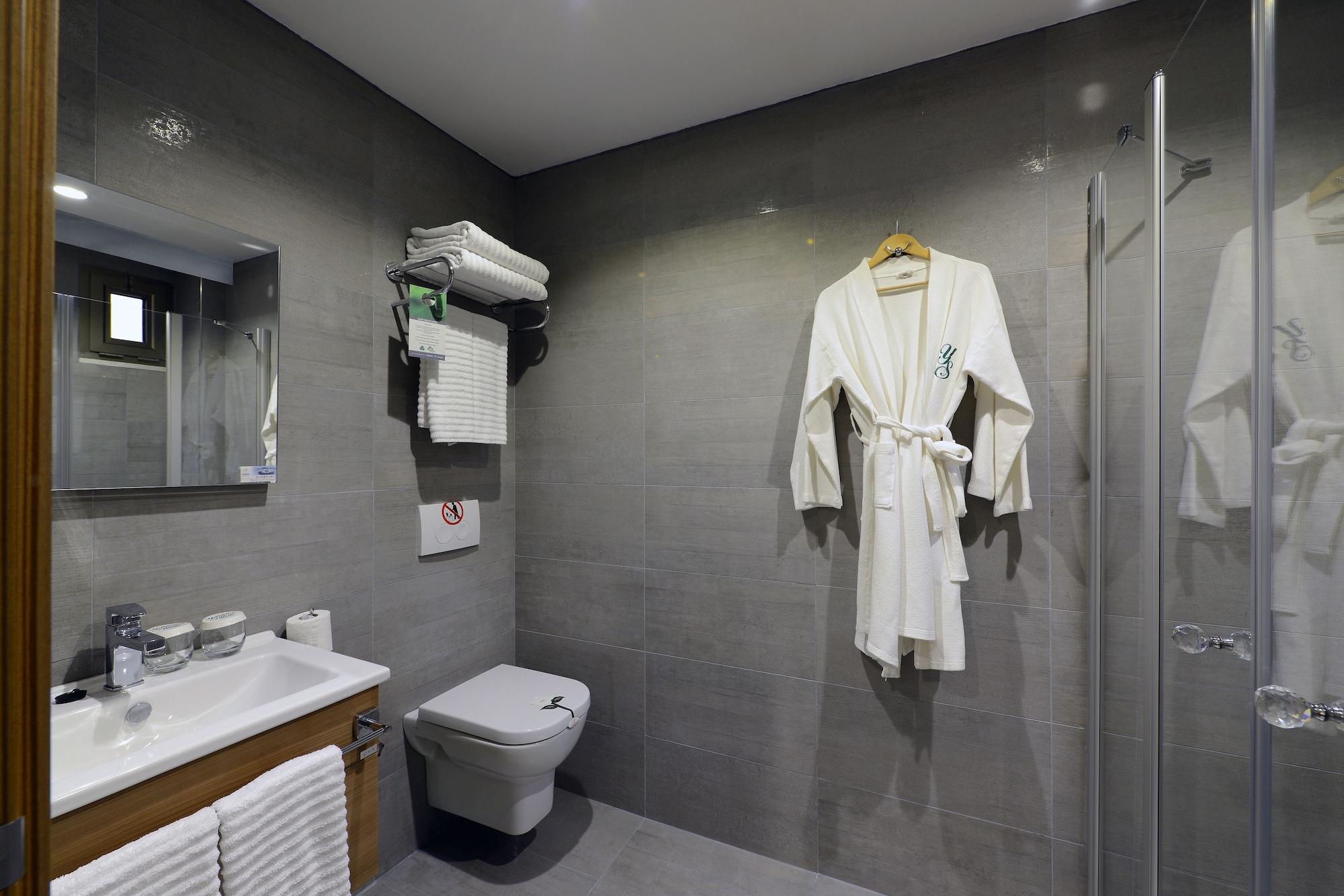 Yasmak Comfort Hotel Istanbul Exterior photo
